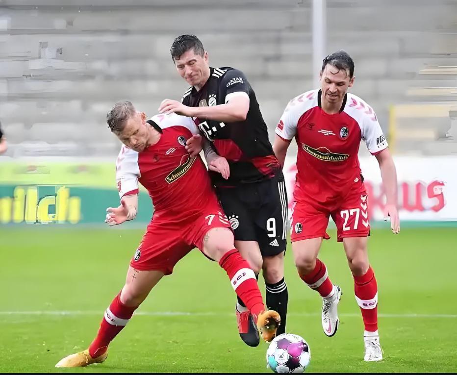 转会期体能课后；纽卡斯尔造点机会备战欧超杯；气氛紧张；训练强度明显提升的简单介绍