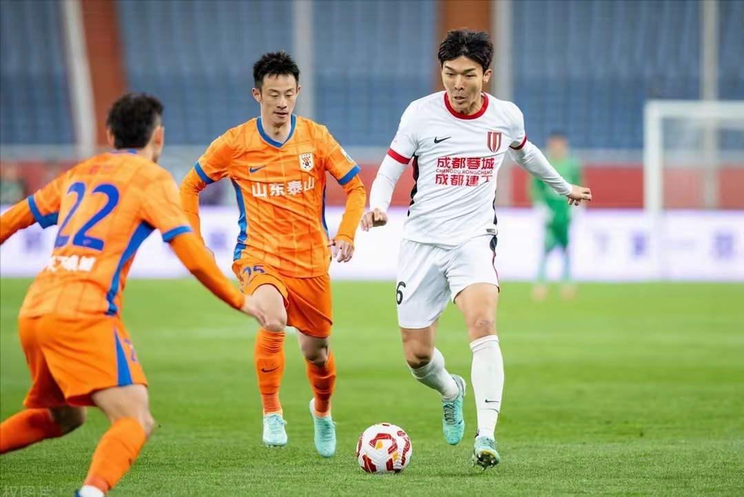 kaiyun包含国际比赛日体能课后，成都蓉城回应争议备战国王杯，底气十足，资深球员宣示担当的词条